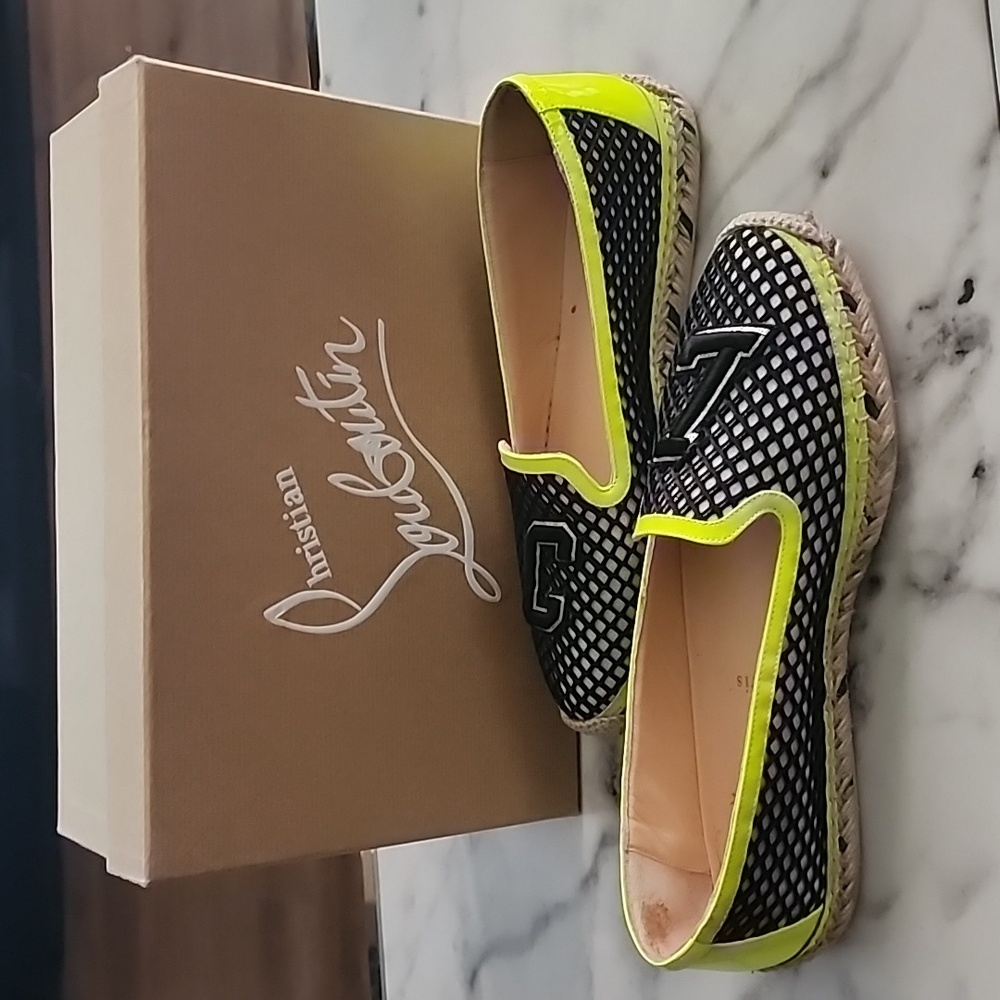Women's shoes